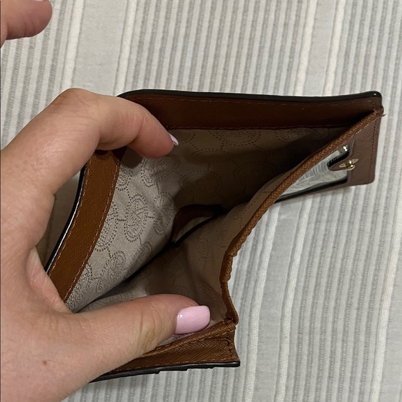 Michael Kors Tan Leather Card Holder - Picture 3 of 4